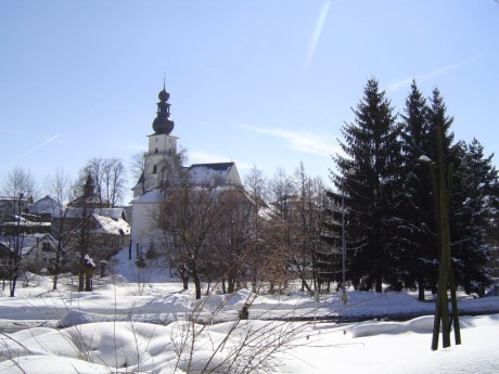 003 Kostel sv. Prokopa, březen 2005