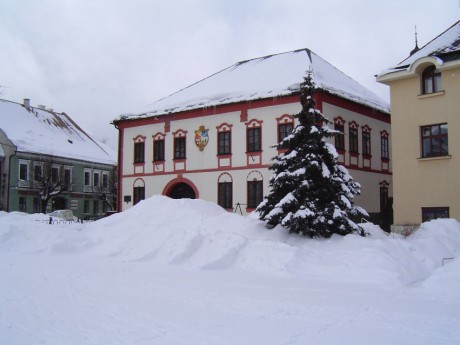 003 Stará radnice - čp. 294, březen 2005