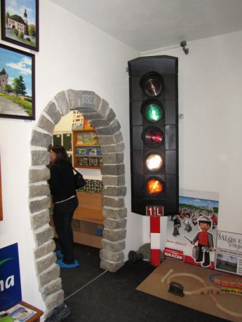 001 Vítejte - vstupní portál do Modelového království