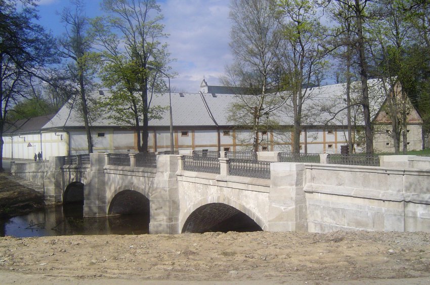 007 Barokní kamenný most, duben 2009